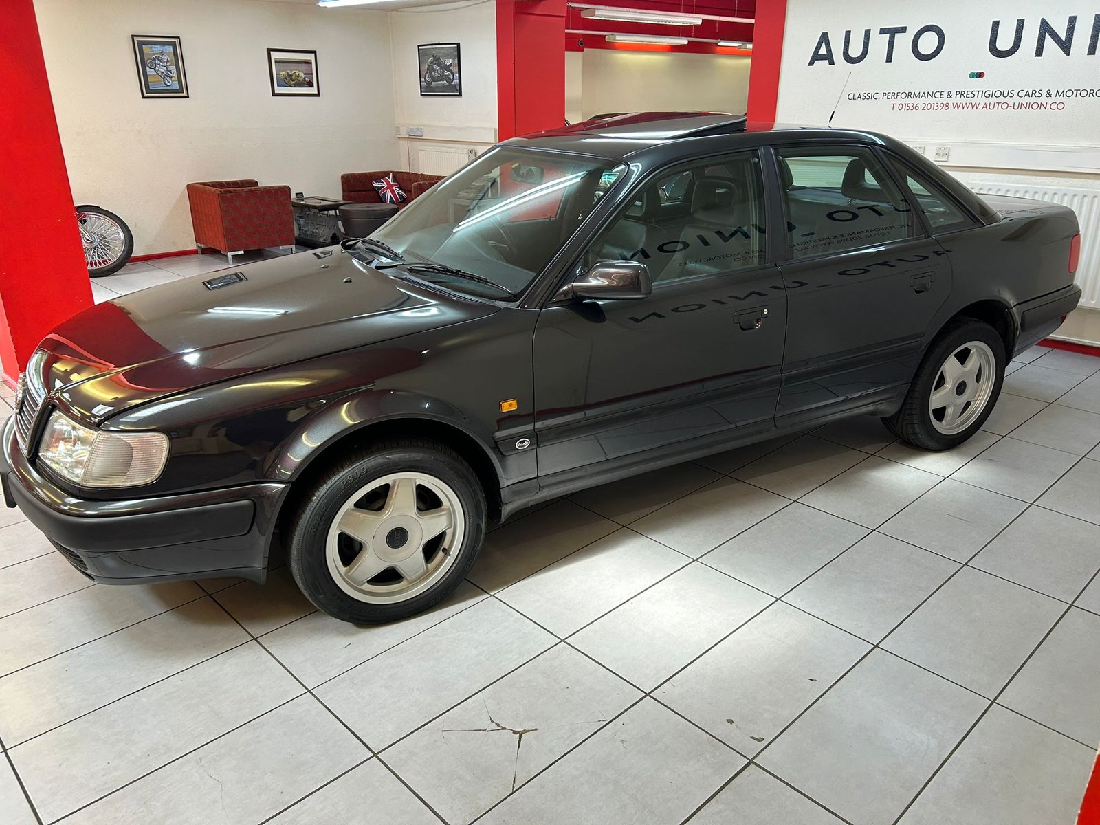 AUDI 100 S4 TURBO - additional view