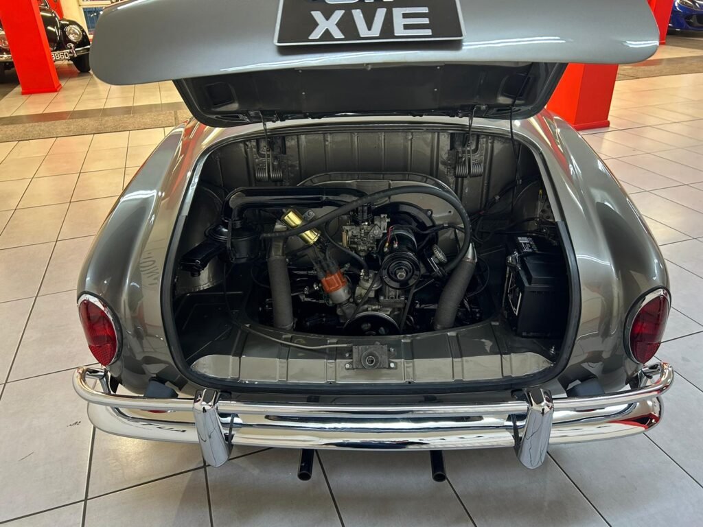 VOLKSWAGEN KARMANN GHIA CONVERTIBLE
