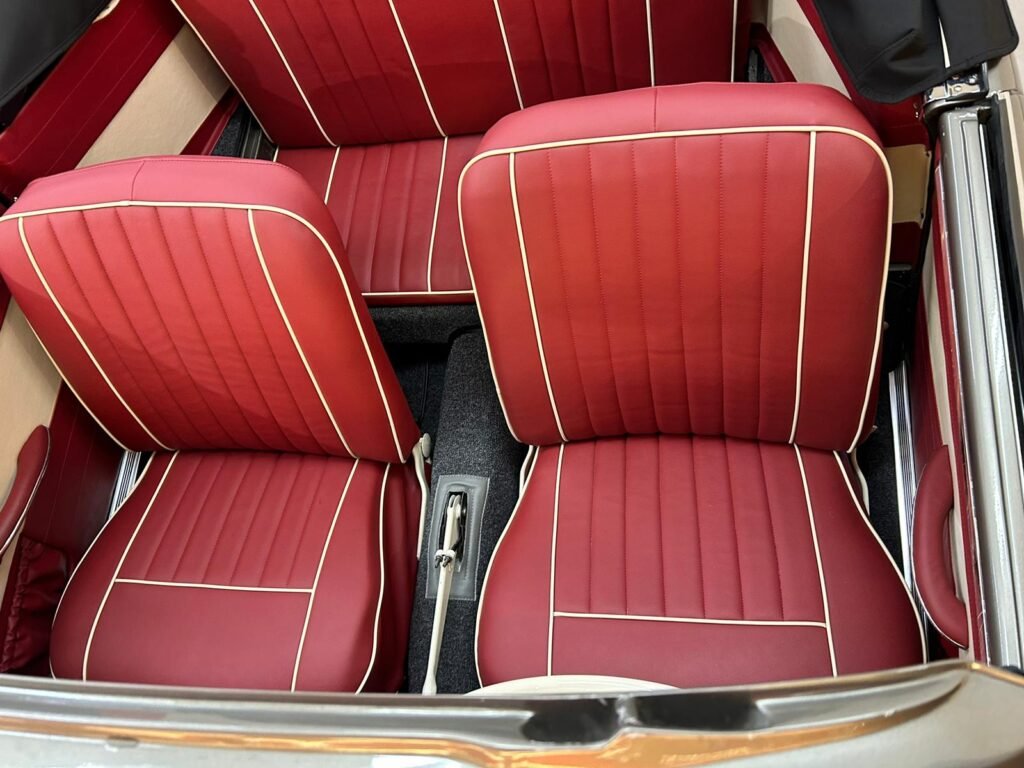 VOLKSWAGEN KARMANN GHIA CONVERTIBLE