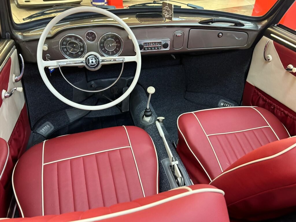 VOLKSWAGEN KARMANN GHIA CONVERTIBLE