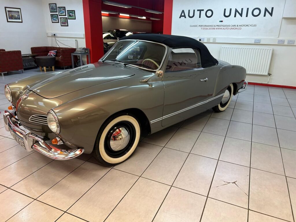 VOLKSWAGEN KARMANN GHIA CONVERTIBLE