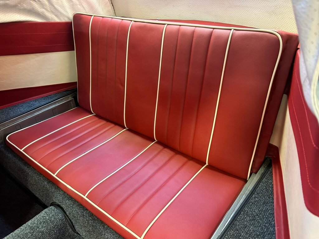 VOLKSWAGEN KARMANN GHIA CONVERTIBLE