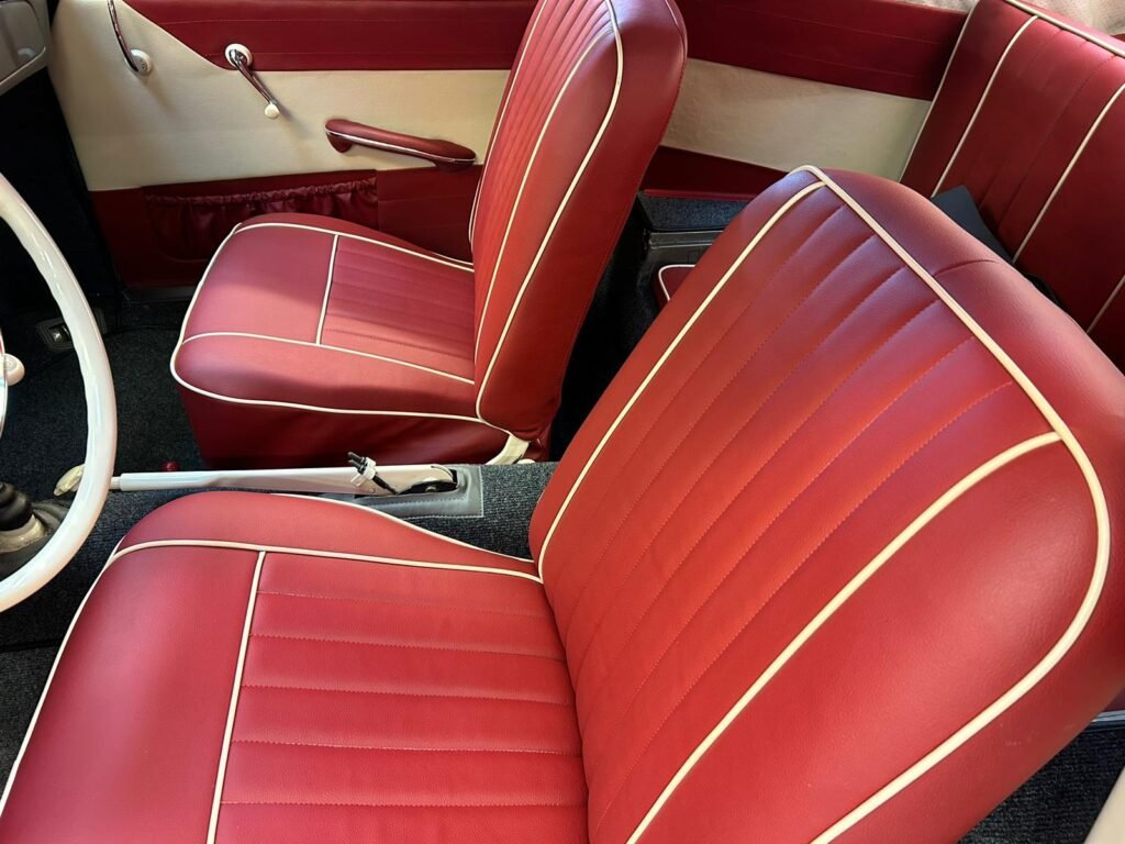 VOLKSWAGEN KARMANN GHIA CONVERTIBLE