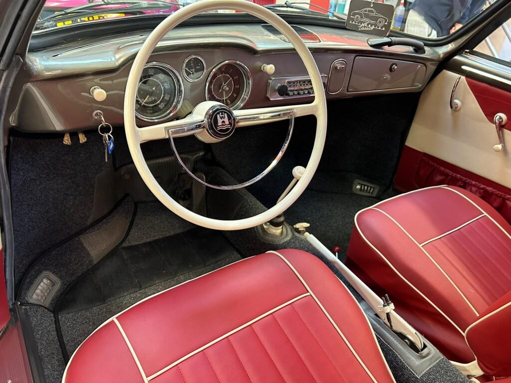 VOLKSWAGEN KARMANN GHIA CONVERTIBLE