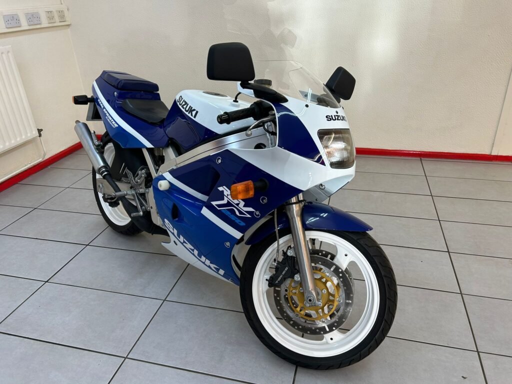 SUZUKI RGV250 VJ21