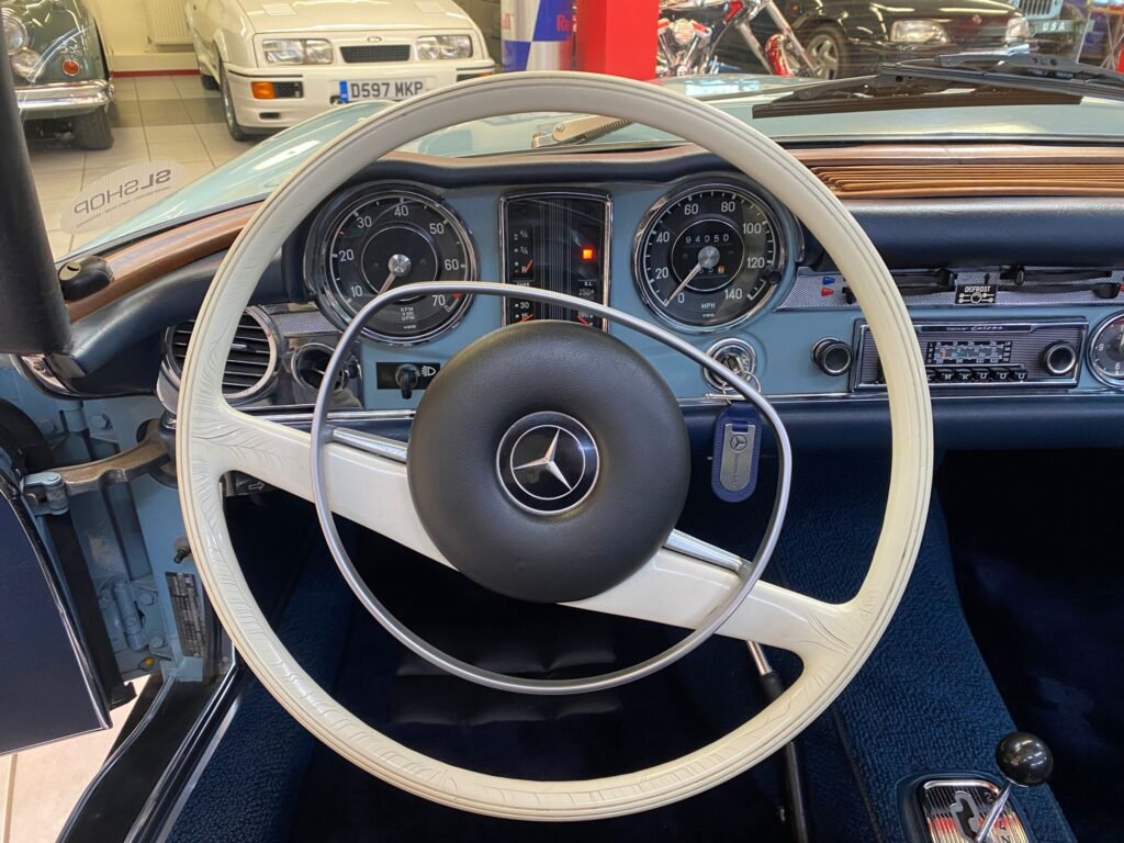 MERCEDES SL280 PAGODA
