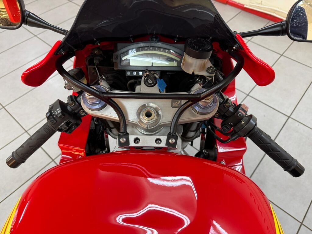 HONDA VTR1000 SP1