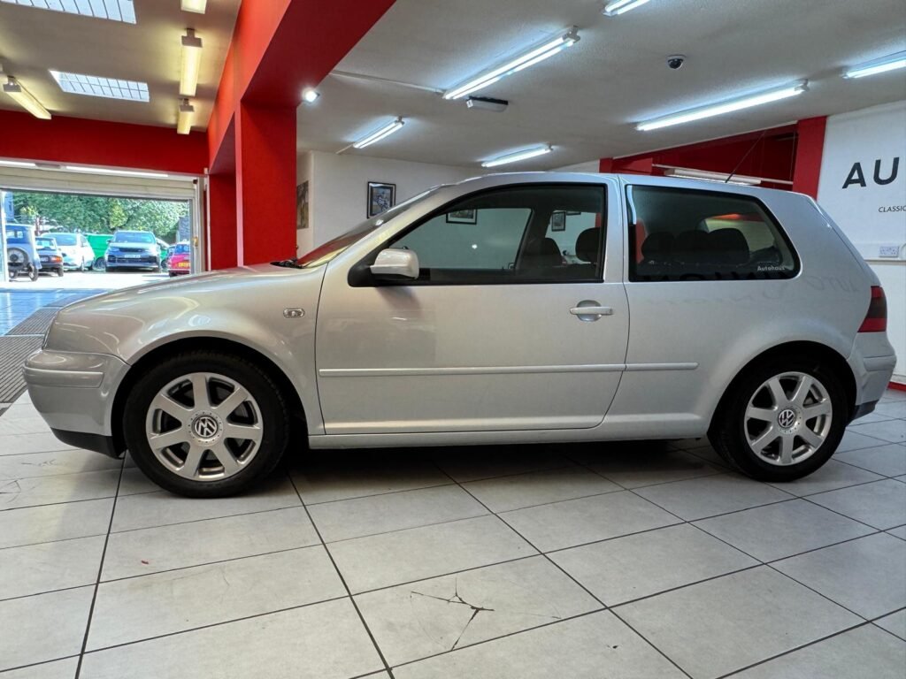 VOLKSWAGEN GOLF V6 4MOTION