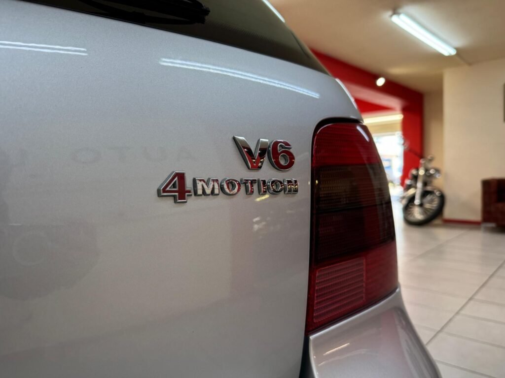 VOLKSWAGEN GOLF V6 4MOTION
