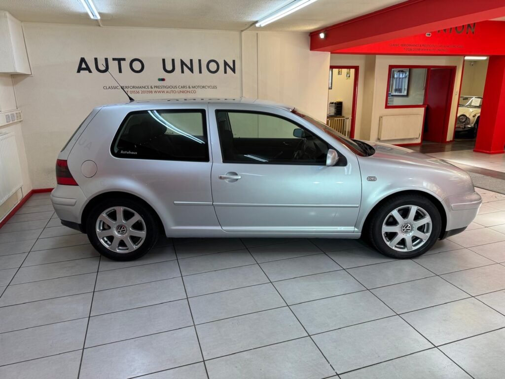 VOLKSWAGEN GOLF V6 4MOTION