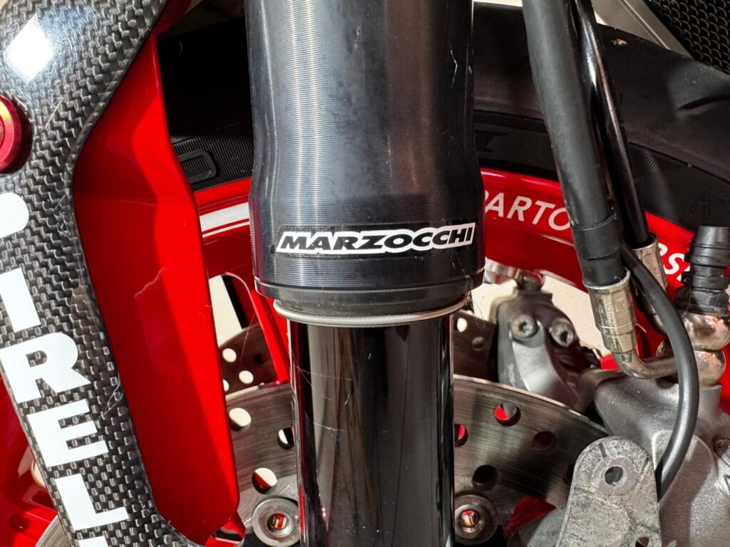 MV AGUSTA BRUTALE 800 DRAGSTER RR RC