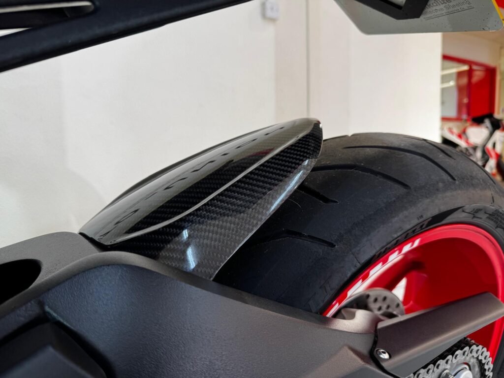 MV AGUSTA BRUTALE 800 DRAGSTER RR RC