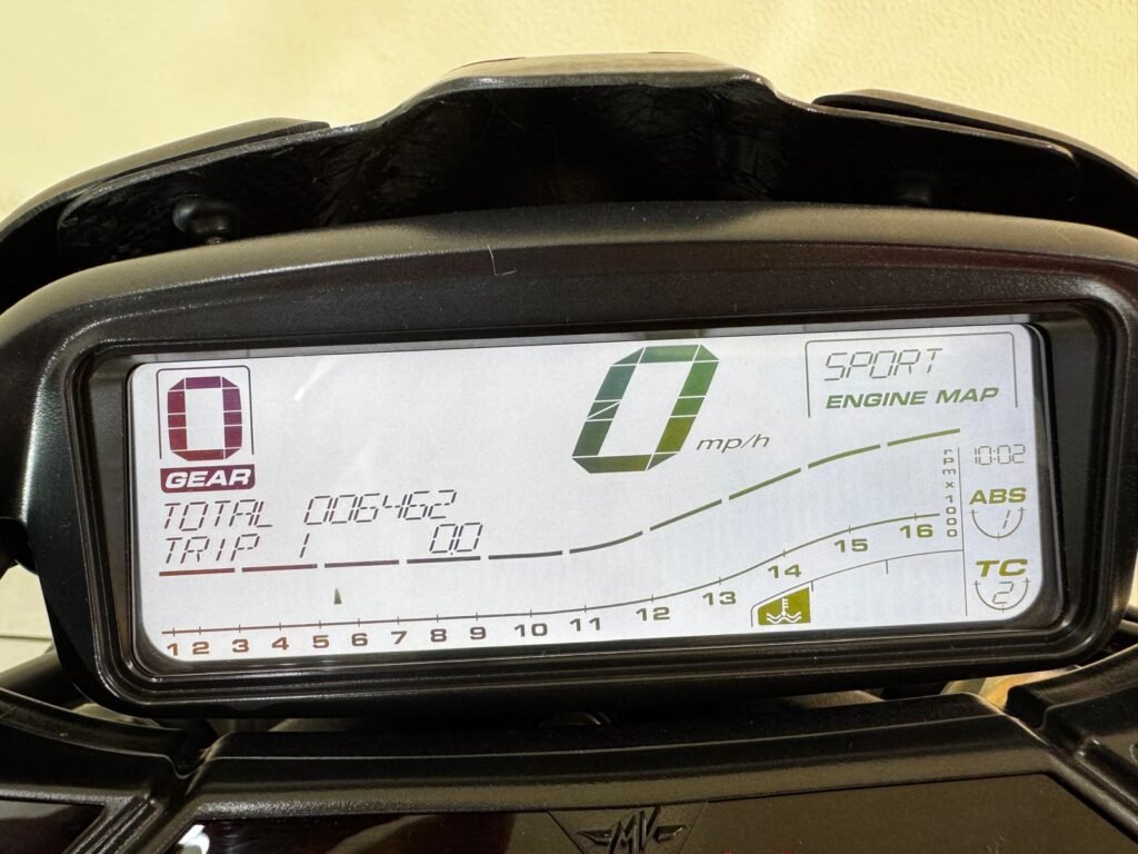 MV AGUSTA BRUTALE 800 DRAGSTER RR RC