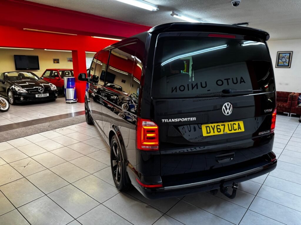 VOLKSWAGEN TRANSPORTER T6 KOMBI HIGHLINE LWB