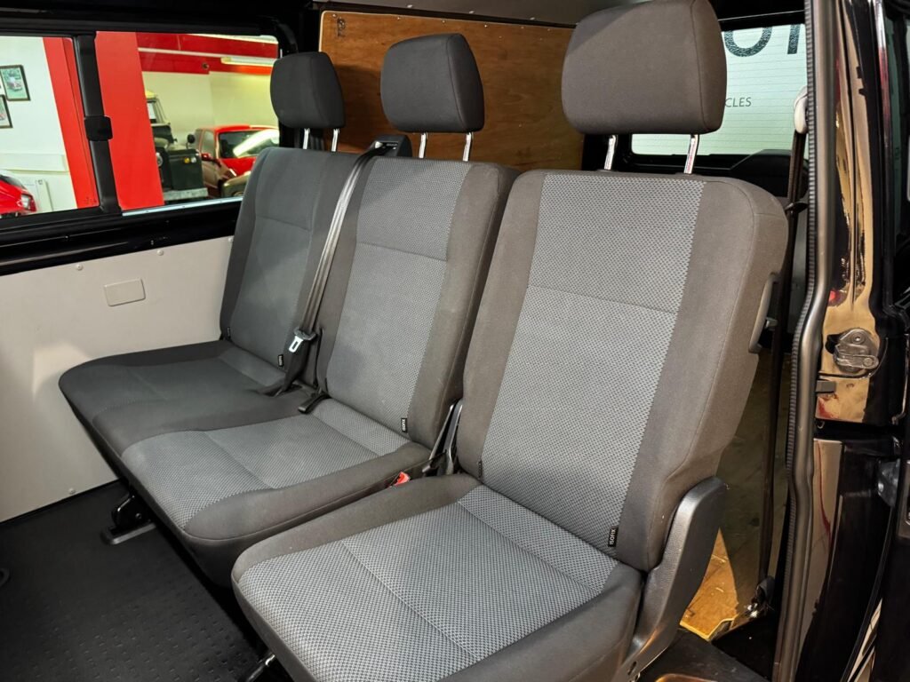 VOLKSWAGEN TRANSPORTER T6 KOMBI HIGHLINE LWB