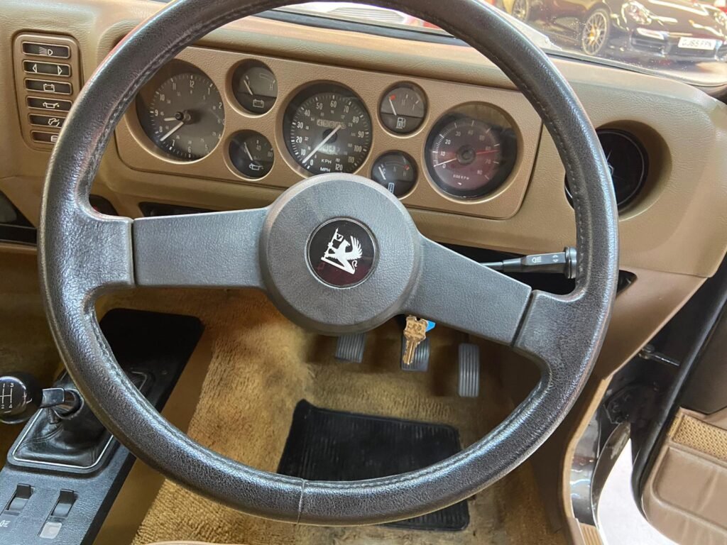 VAUXHALL MAGNUM 1800