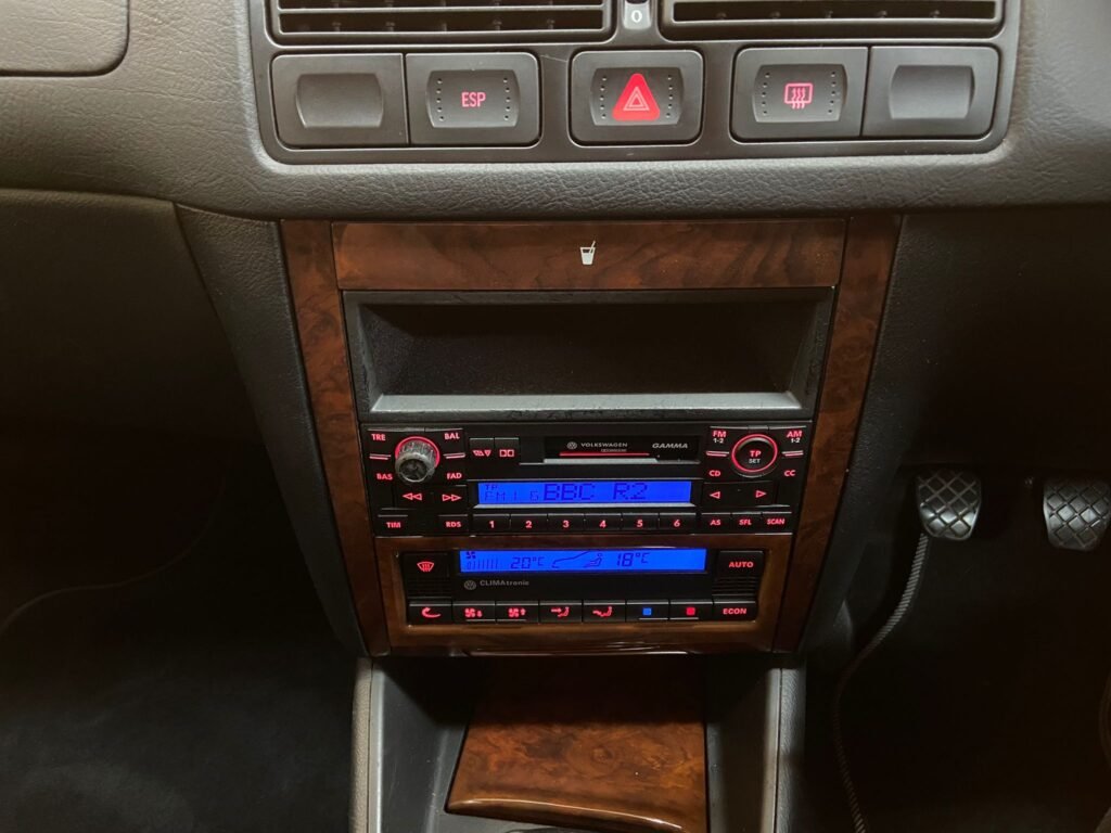 VOLKSWAGEN GOLF V6 4MOTION