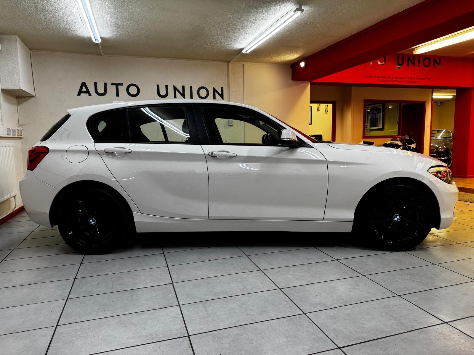 BMW 118i SPORT - additional view