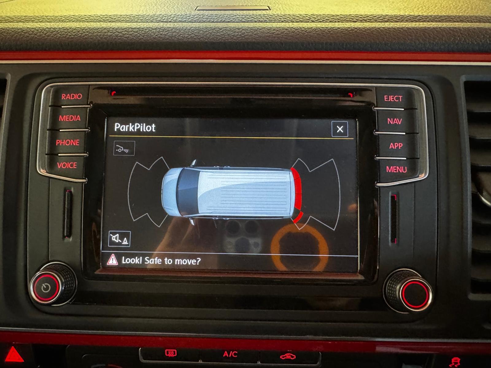 VOLKSWAGEN TRANSPORTER T6 4MOTION LWB T32 KOMBI HIGHLINE DSG AUTOMATIC.