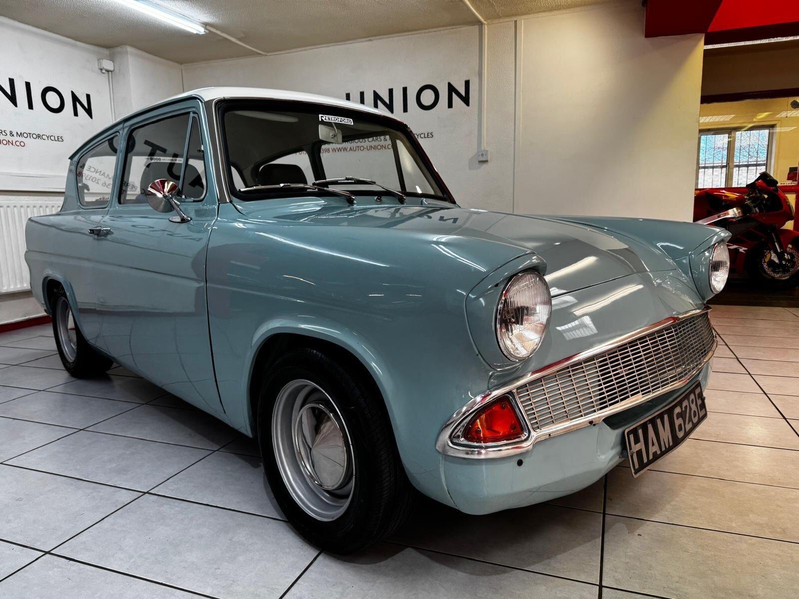 1967 Ford Anglia HAM628E
