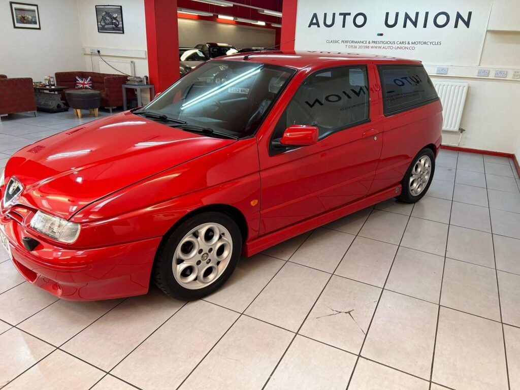 2000 Alfa Romeo 145 W221SJU
