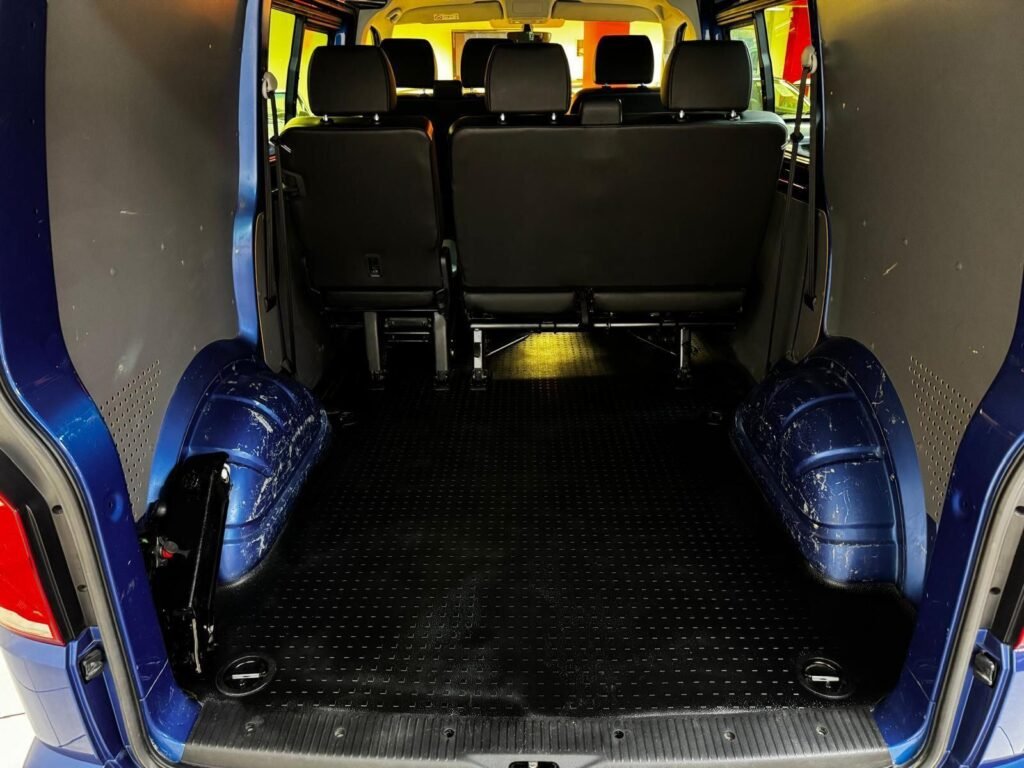 2021 Volkswagen Transporter FH70CMO