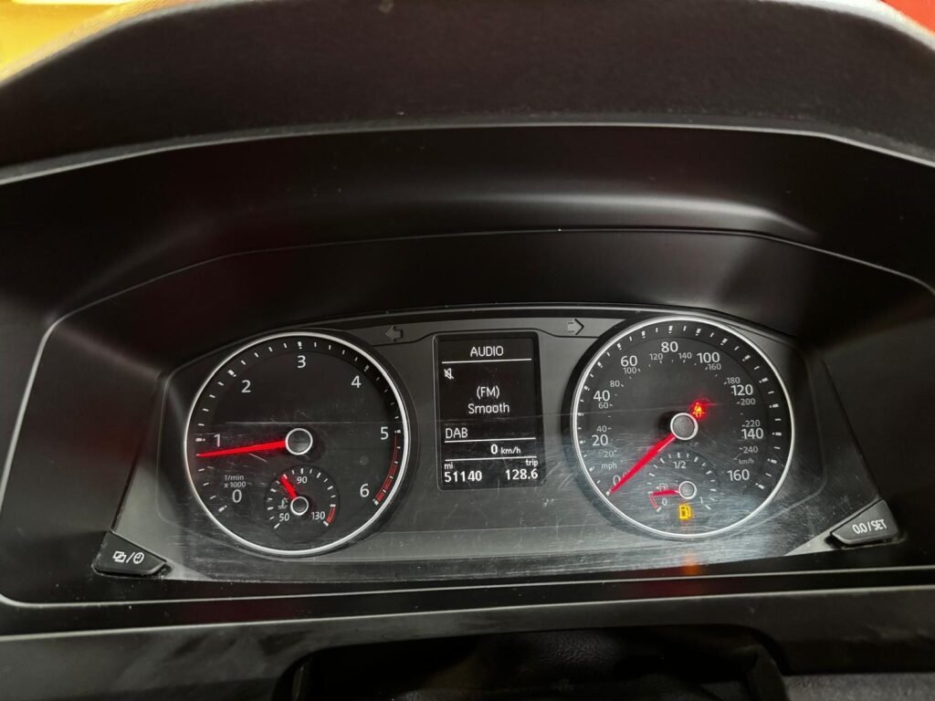 2017 Volkswagen Transporter DY67UCA