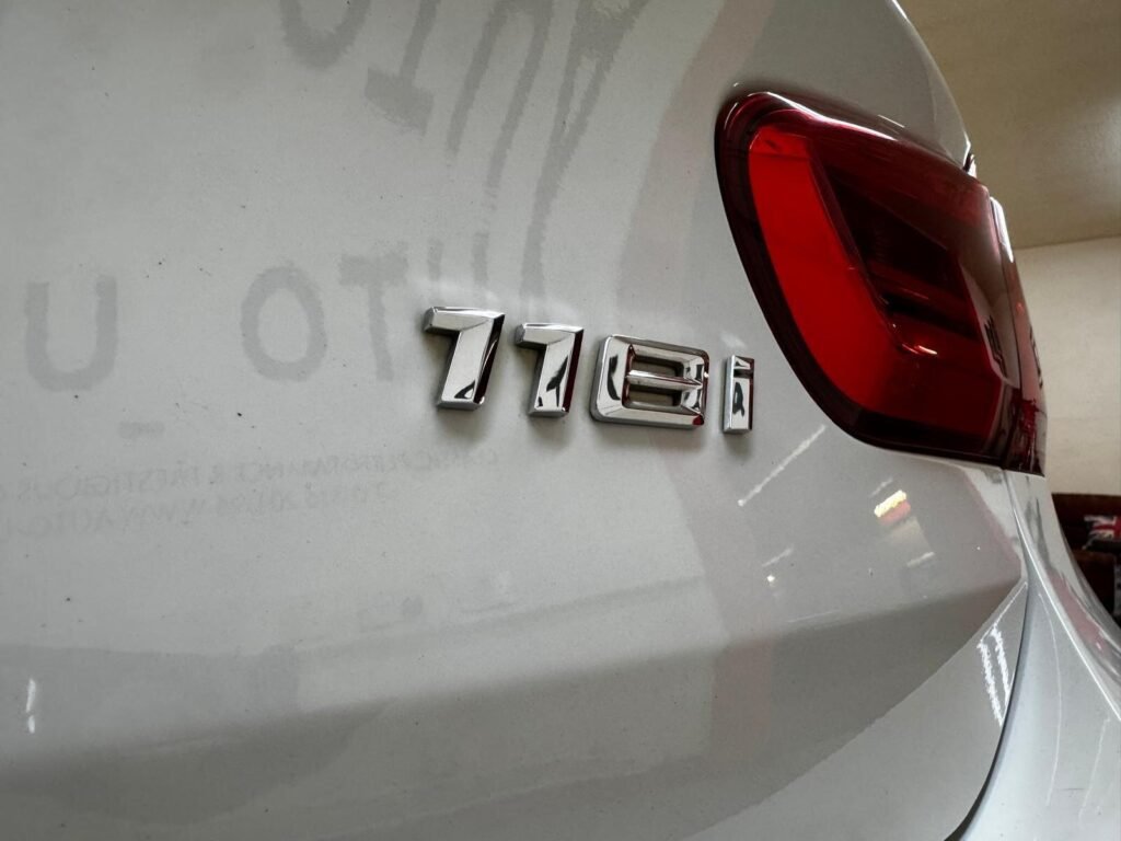 2016 BMW 1 Series OV16RZA