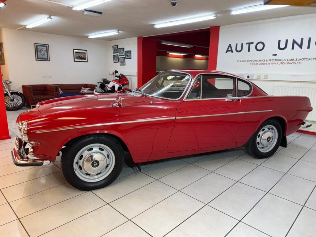 1967 Volvo P1800 PHR629F