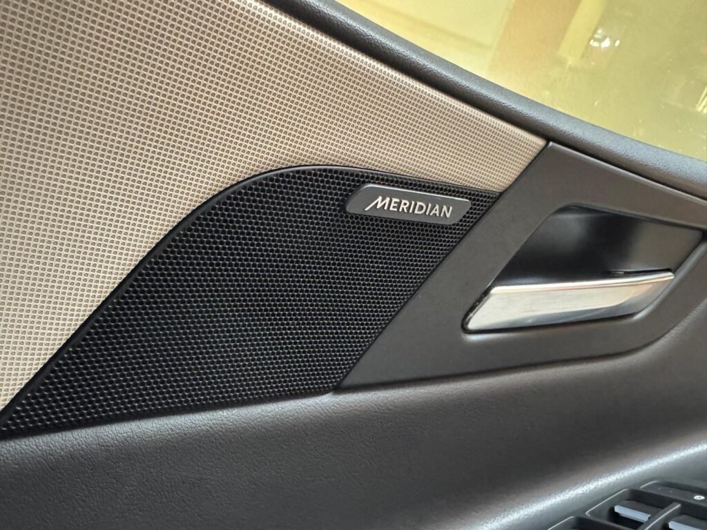 2016 Jaguar XE OV16VDG