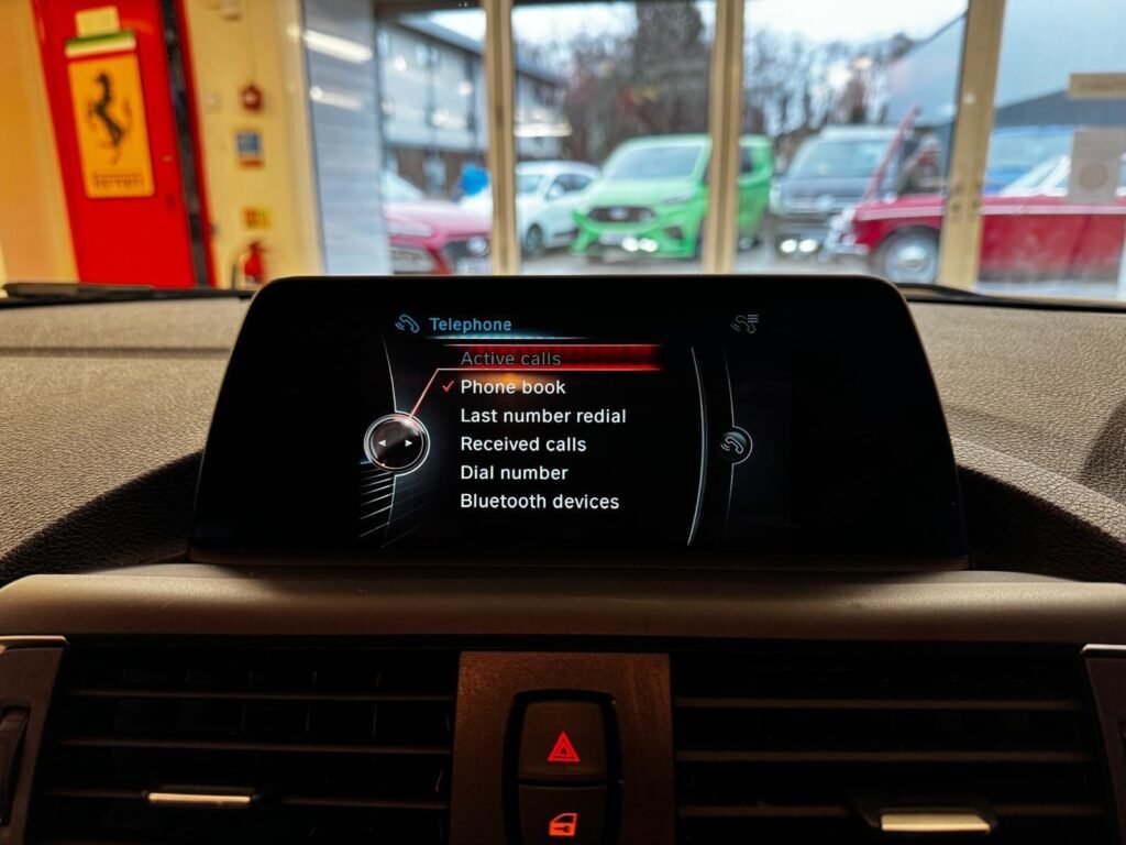 2016 BMW 1 Series OV16RZA