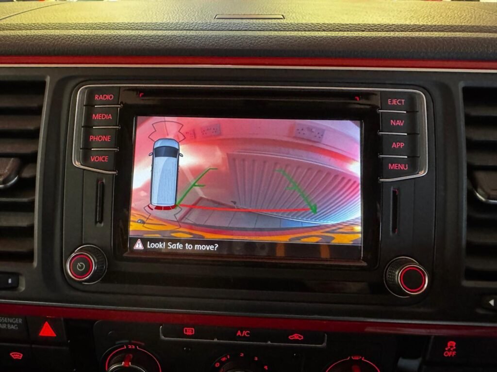 2018 Volkswagen Transporter ET68SLZ