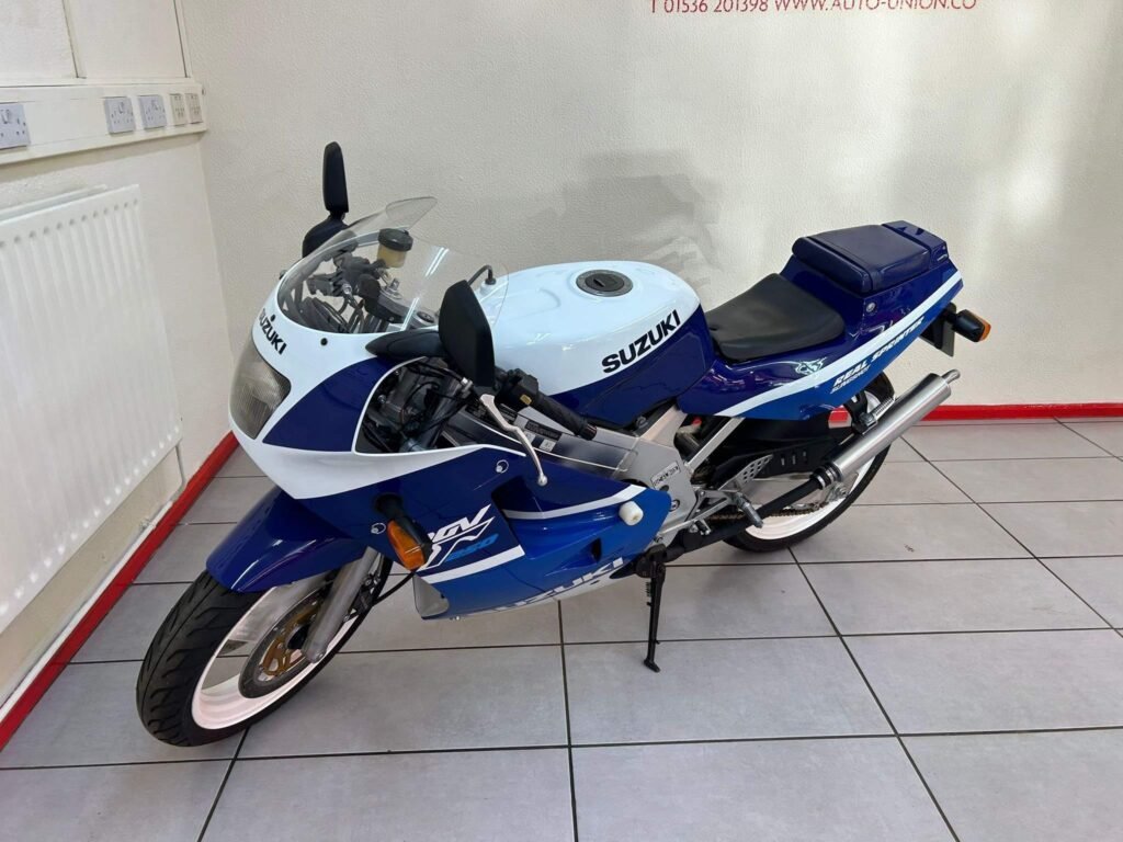 1989 Suzuki RGV250 G63FVF