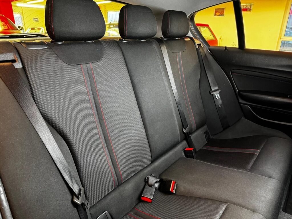 2016 BMW 1 Series OV16RZA