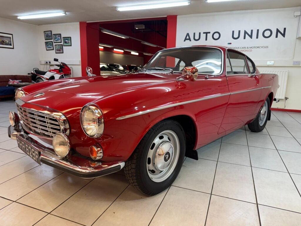 1967 Volvo P1800 PHR629F