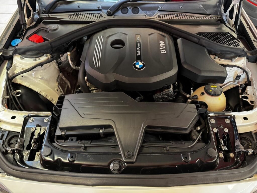 2016 BMW 1 Series OV16RZA