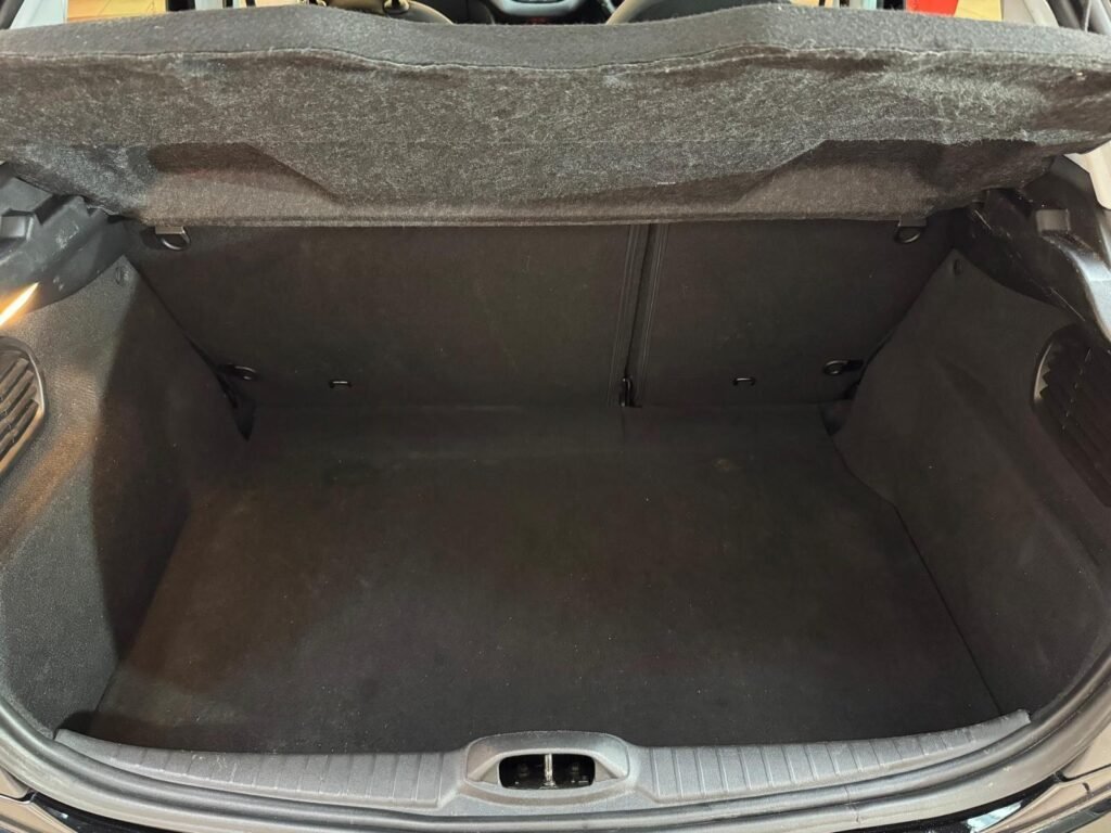 2019 Peugeot 208 KY19DKR