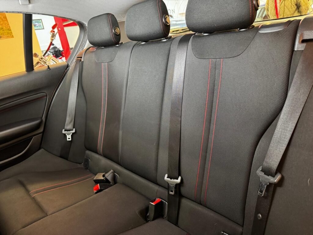 2016 BMW 1 Series OV16RZA