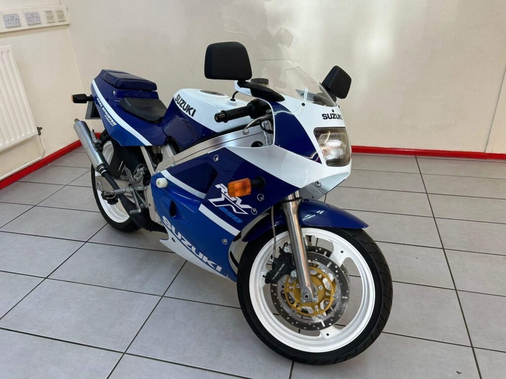1989 Suzuki RGV250 G63FVF
