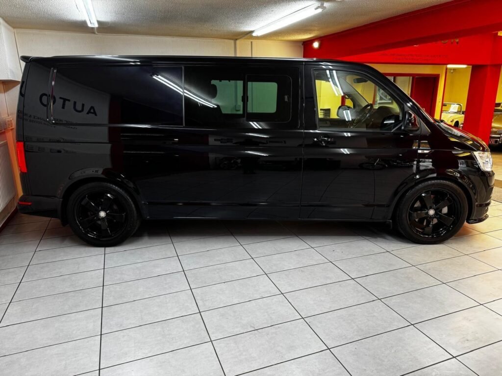 2017 Volkswagen Transporter DY67UCA