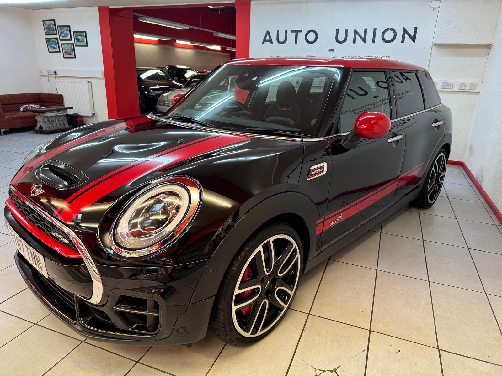 2017 MINI Clubman EY67TNN - additional view
