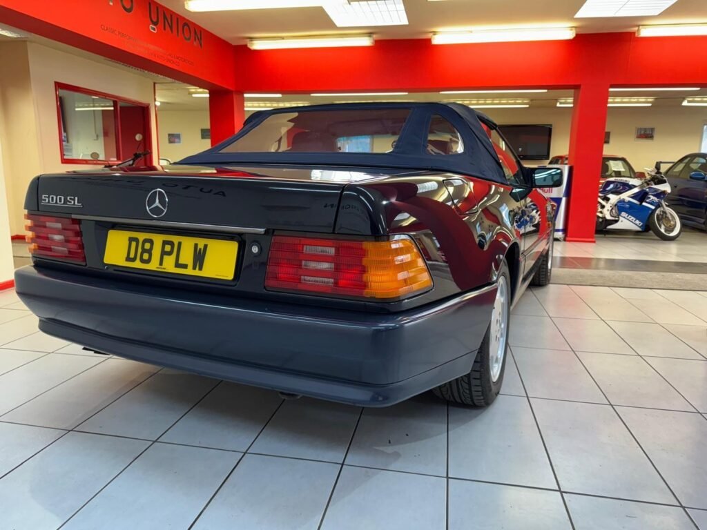 1990 Mercedes-Benz 500 G644TUW