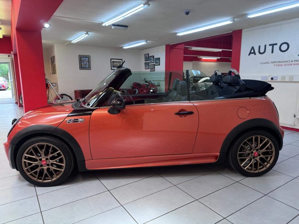 2004 MINI Convertible WL54HHF