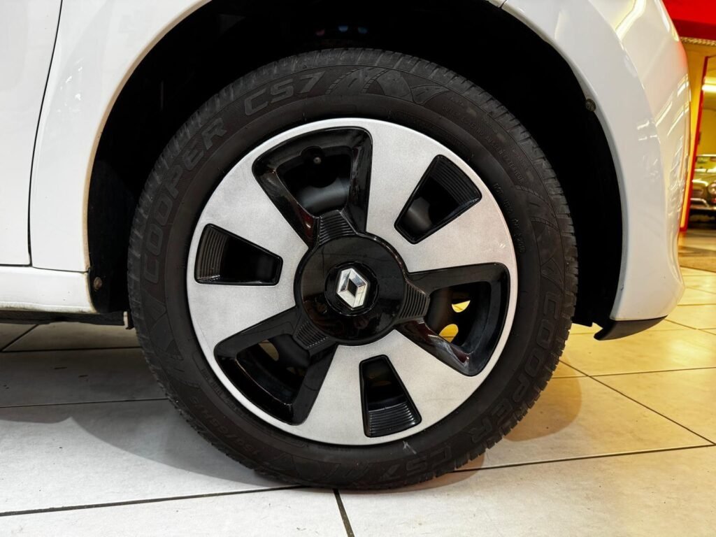 2016 Renault Twingo KV66EAG