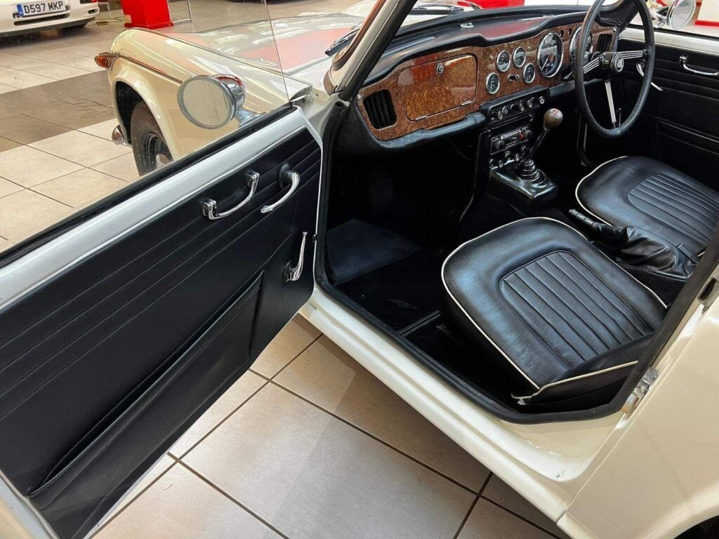 1966 Triumph TR4 HNB103D