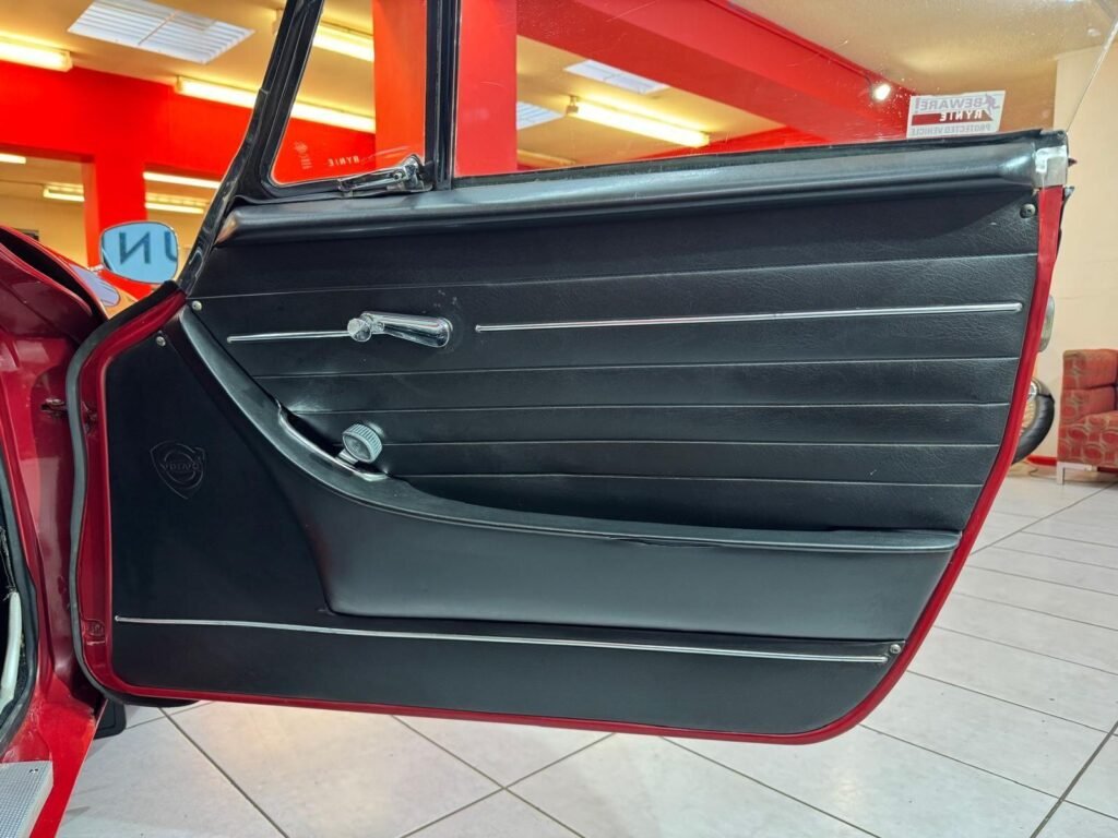 1967 Volvo P1800 PHR629F