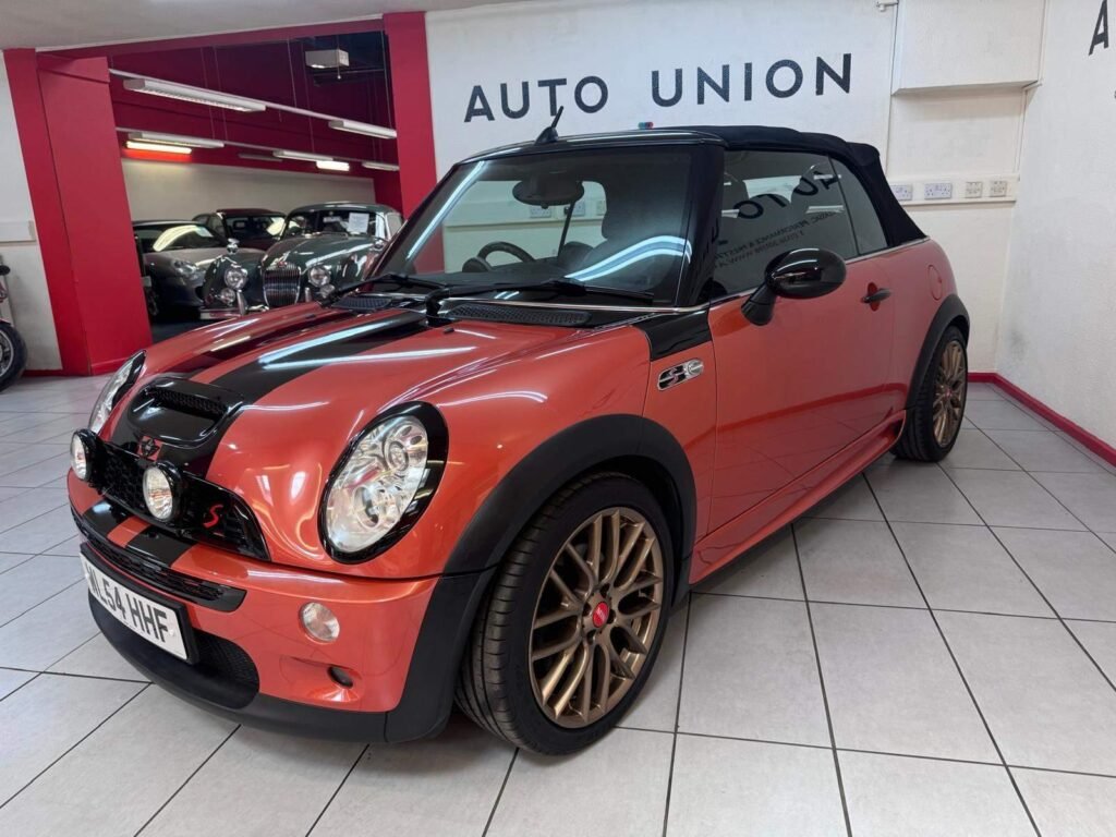 2004 MINI Convertible WL54HHF