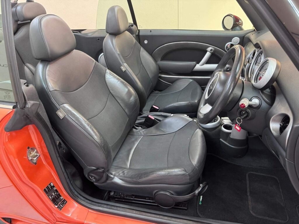 2004 MINI Convertible WL54HHF